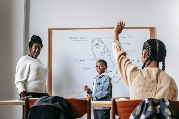 ChatGPT and Critical Thinking: What a 1,000-Student Study Found